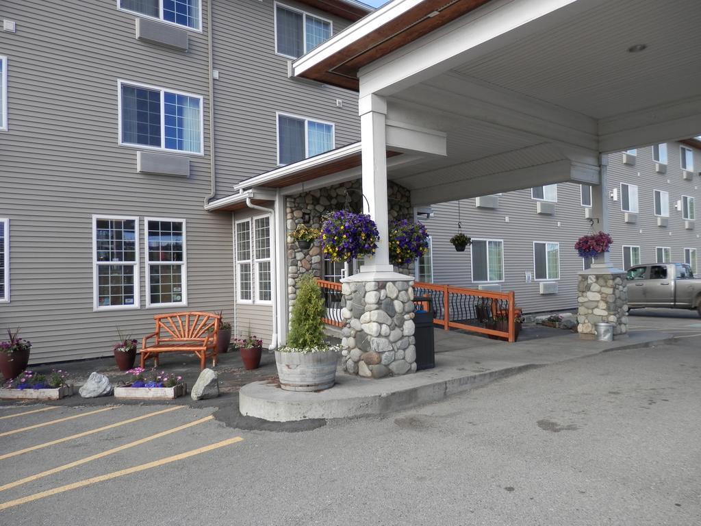 Grand View Inn & Suites Wasilla Exterior photo